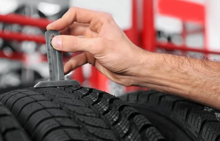 Réparation de pneus, Cavignac